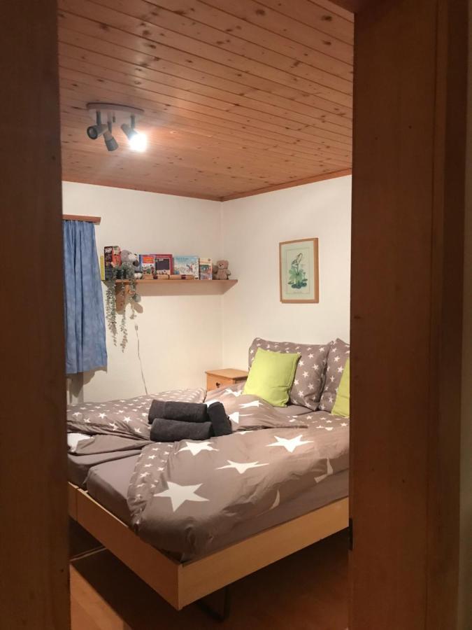 Ferienwohnung Uf Z'Enisch โคลสเตอร์ ภายนอก รูปภาพ